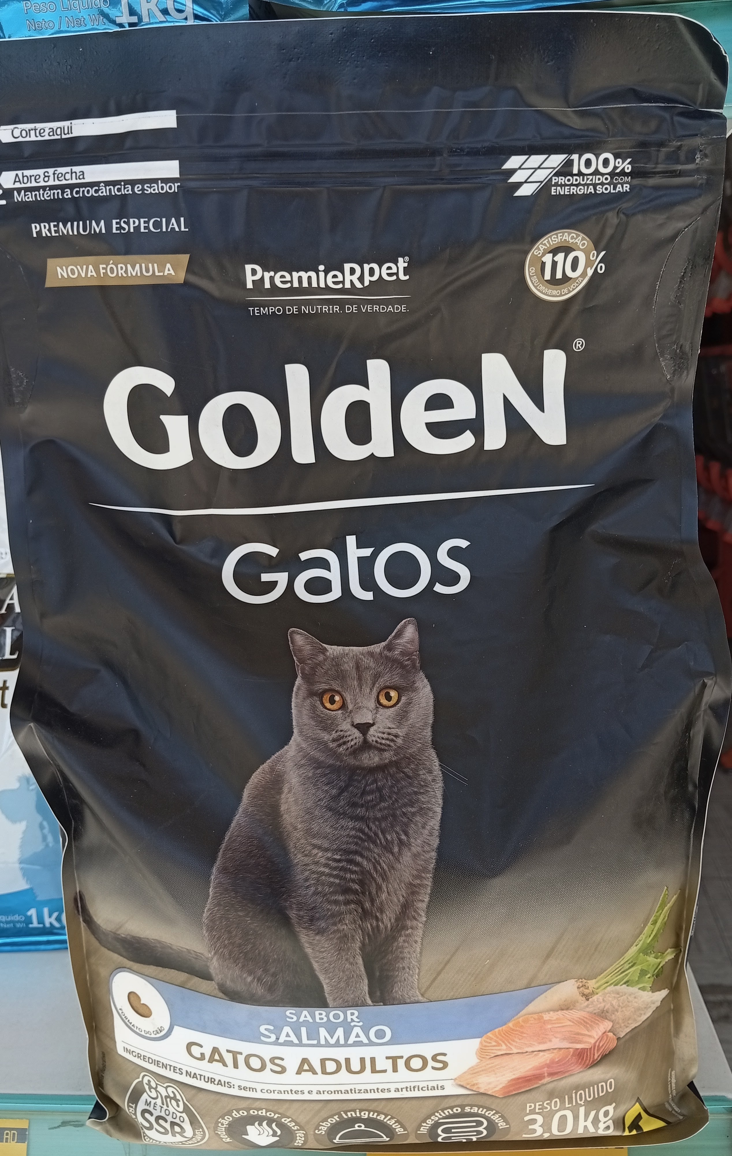 Ração Golden Gatos Adultos Salmão 3kg